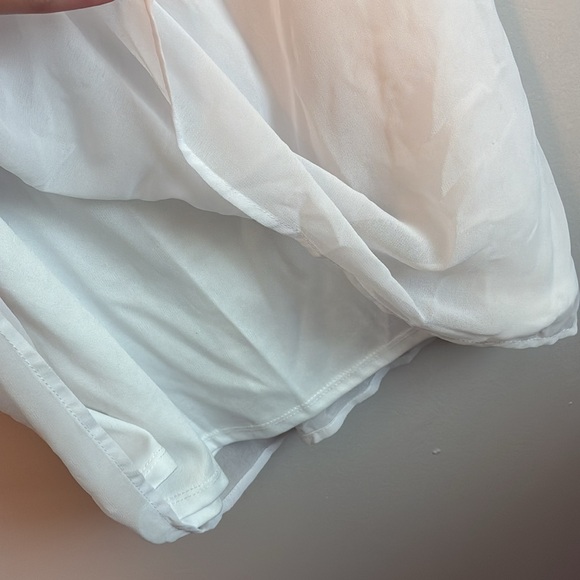 Women’s white lace dress size Medium - Picture 4 of 5